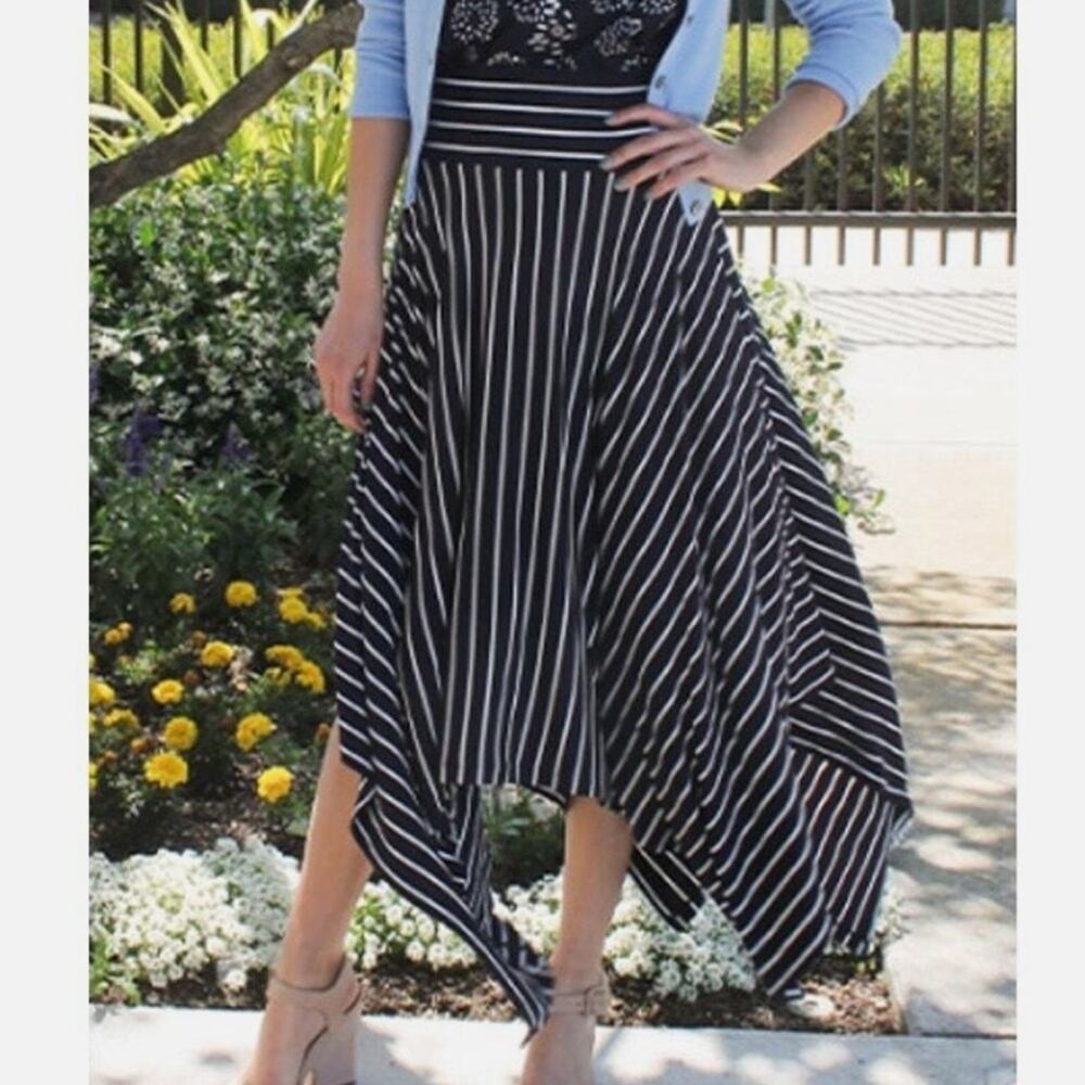 Cabi Twirl Skirt Pull On Elastic Waist Asymmetric Hem Midi Medium Navy Stripes